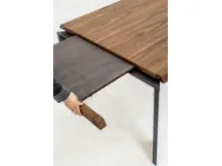 Tavolo piano in legno allungabile della Tonin Casa modello Roma provincia di Vicenza 