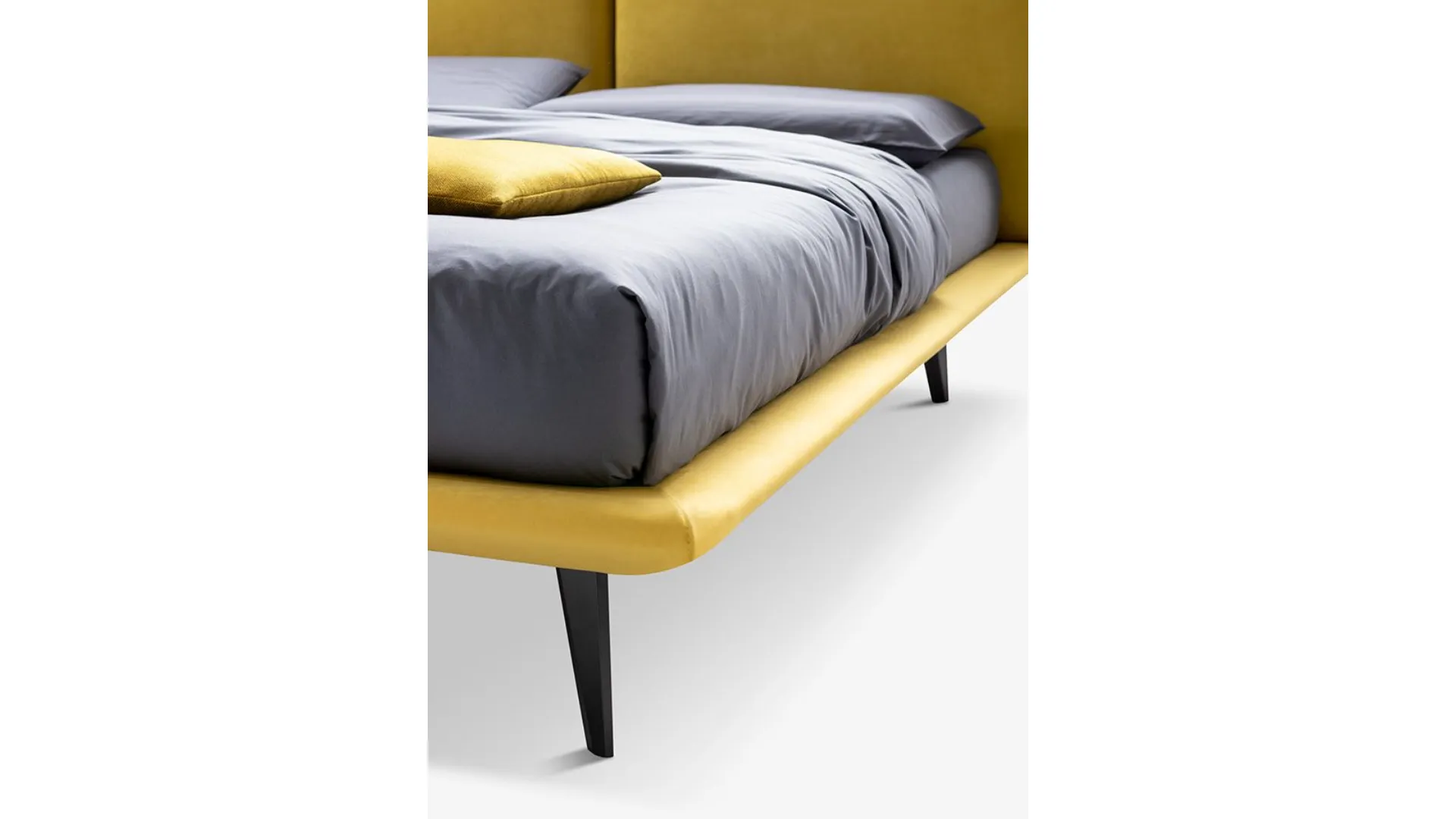 Letto matrimoniale ENEA 24 con rete di struttura