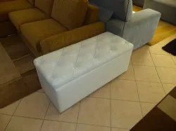 Puff in ecopelle bianco moderno 