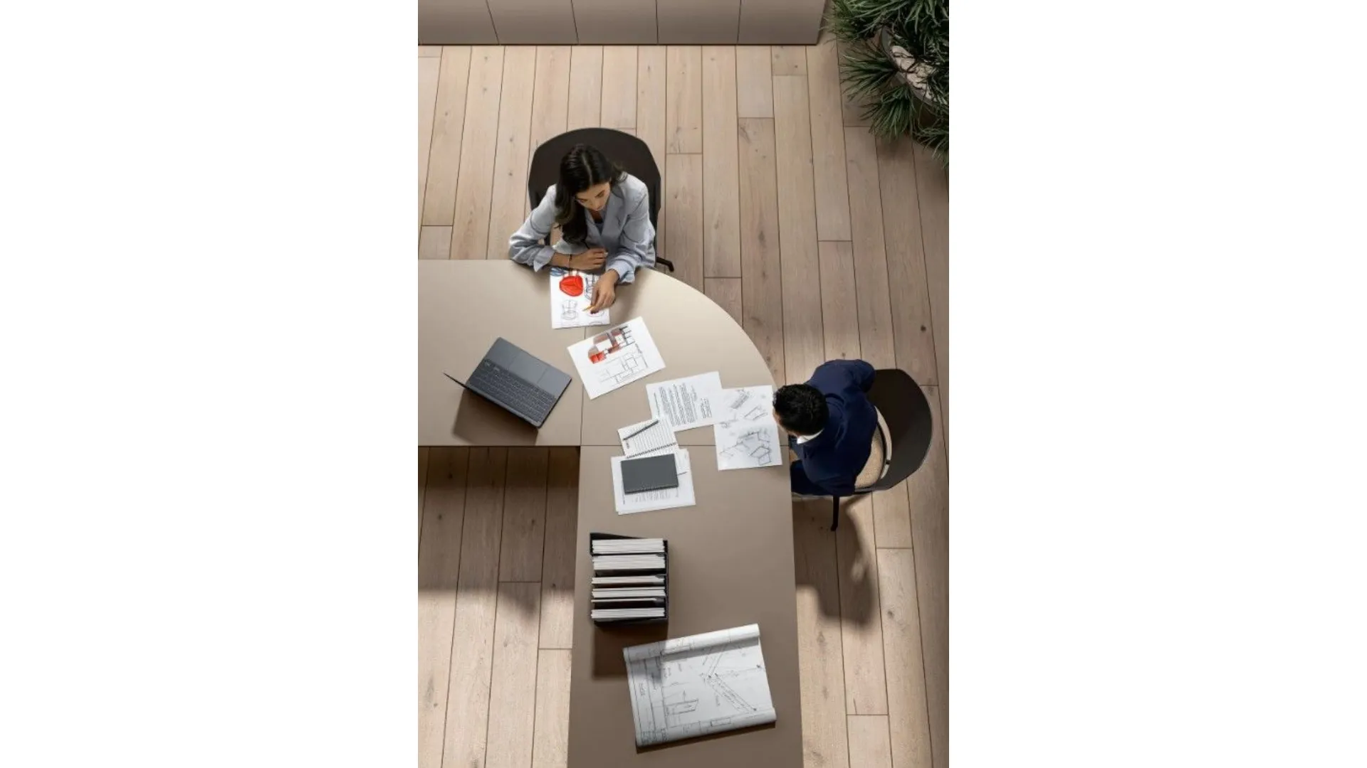 UFFICIO U15 - SALA RIUNIONI