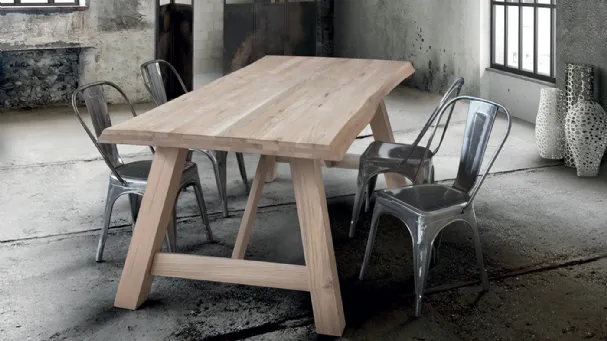 Tavolo in legno fisso stile contemporaneo 